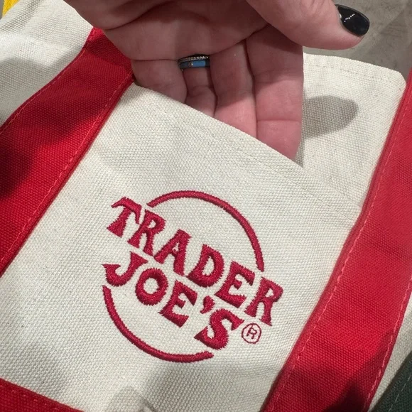 Trader Joe's Canvas Tote Bags Set of 4 inNEW primary
Colors❤️💛💚💙keep/share - Picture 5 of 8